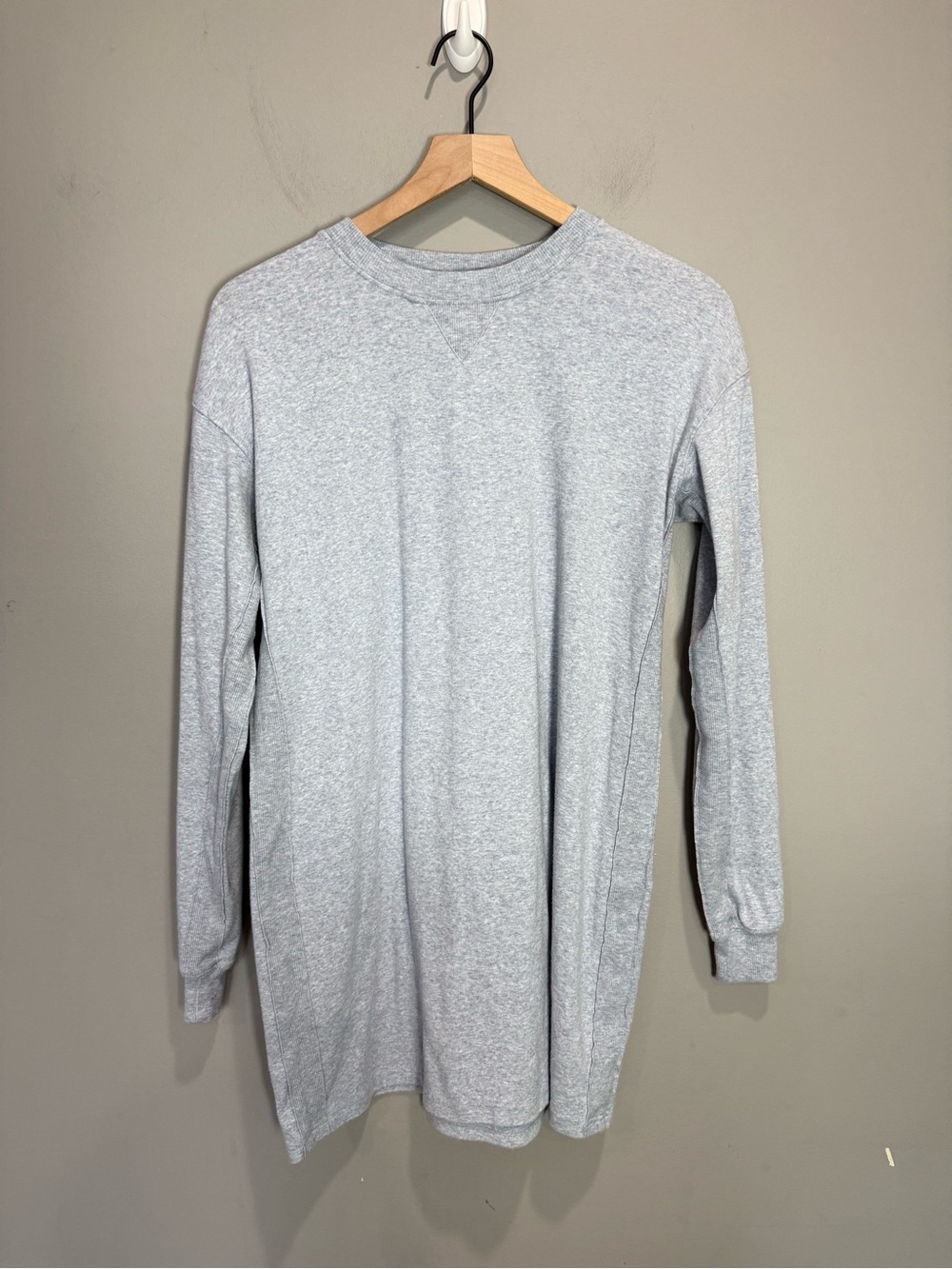 The Normal Brand Gray Long Sleeve Crewneck Sweatshirt Tee Size Small